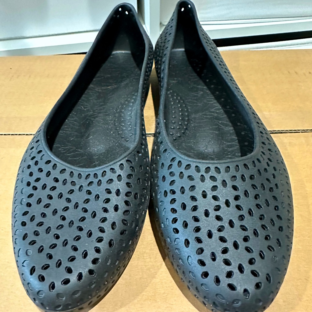 Black Rubber Flats
